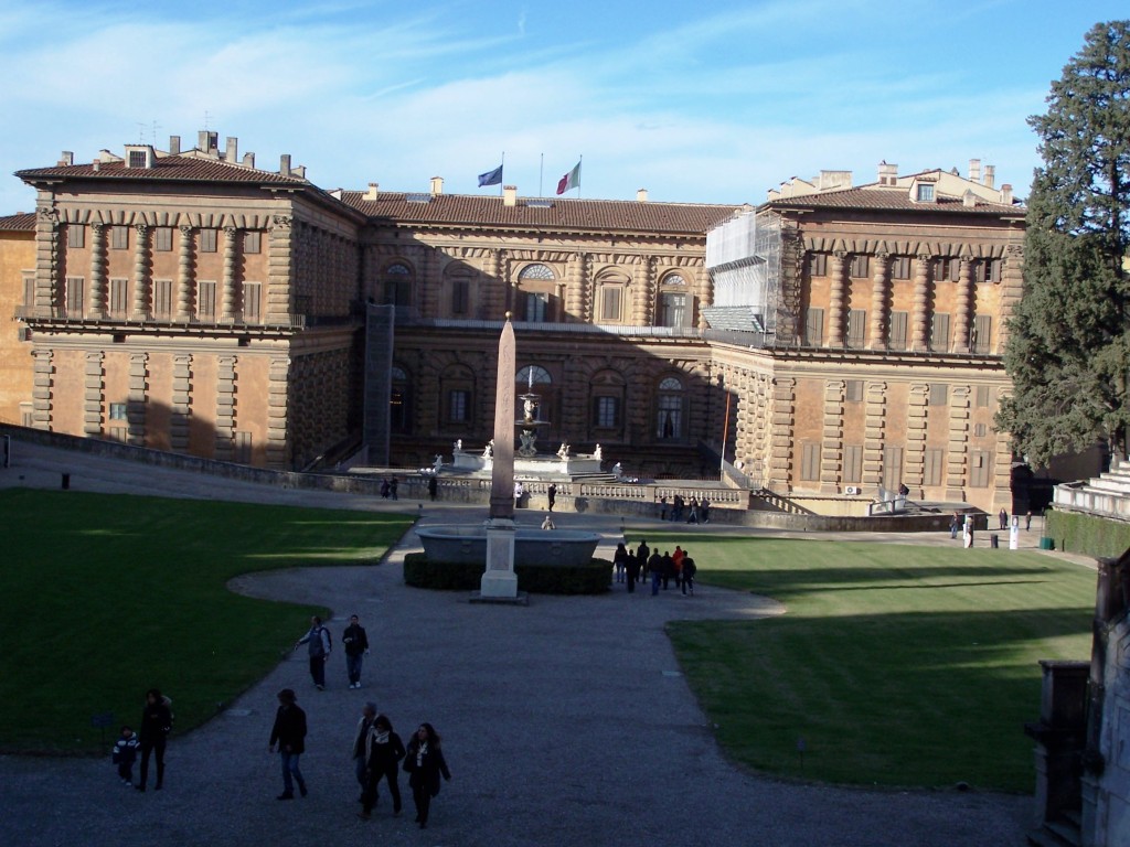 100_4021 Boboli Gardens - Pitti Palace - rear