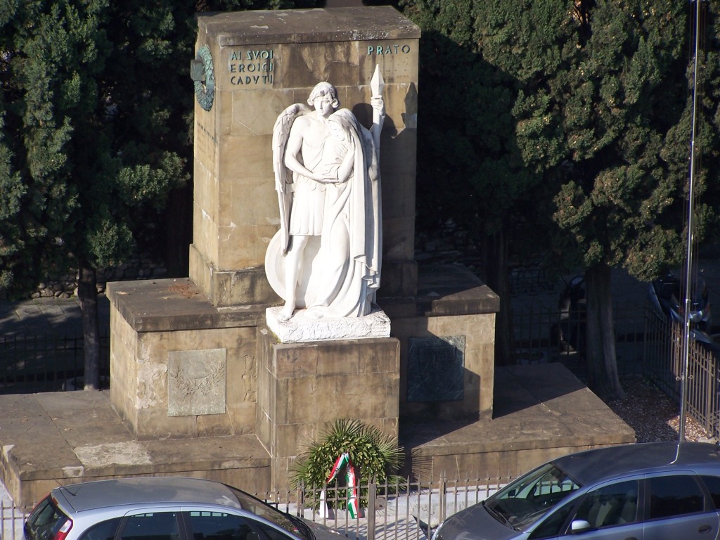 Piazza S Maria delle Carceri