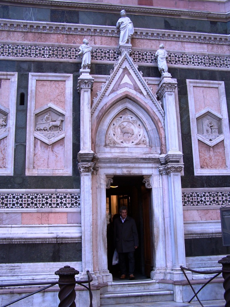 Giotto's Campanile entrance